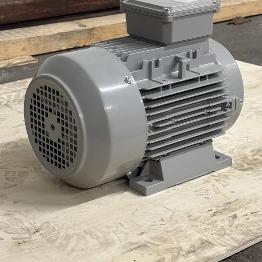 El.motor 3 kw T3A 100L2-4P 2/4V-50Hz B34 IP56 IE3