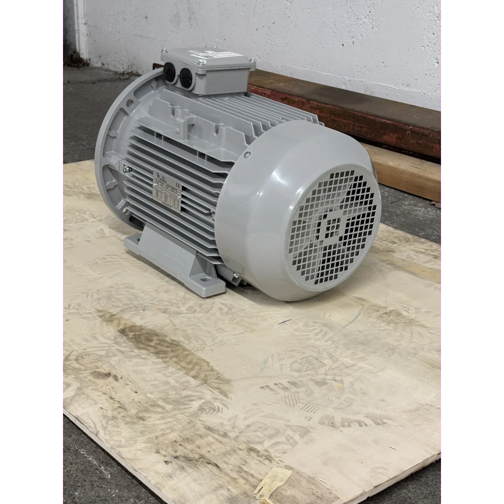 El.motor 7,5 kw T3A 132M-4P 2/4V-50Hz B35 IP56 IE3